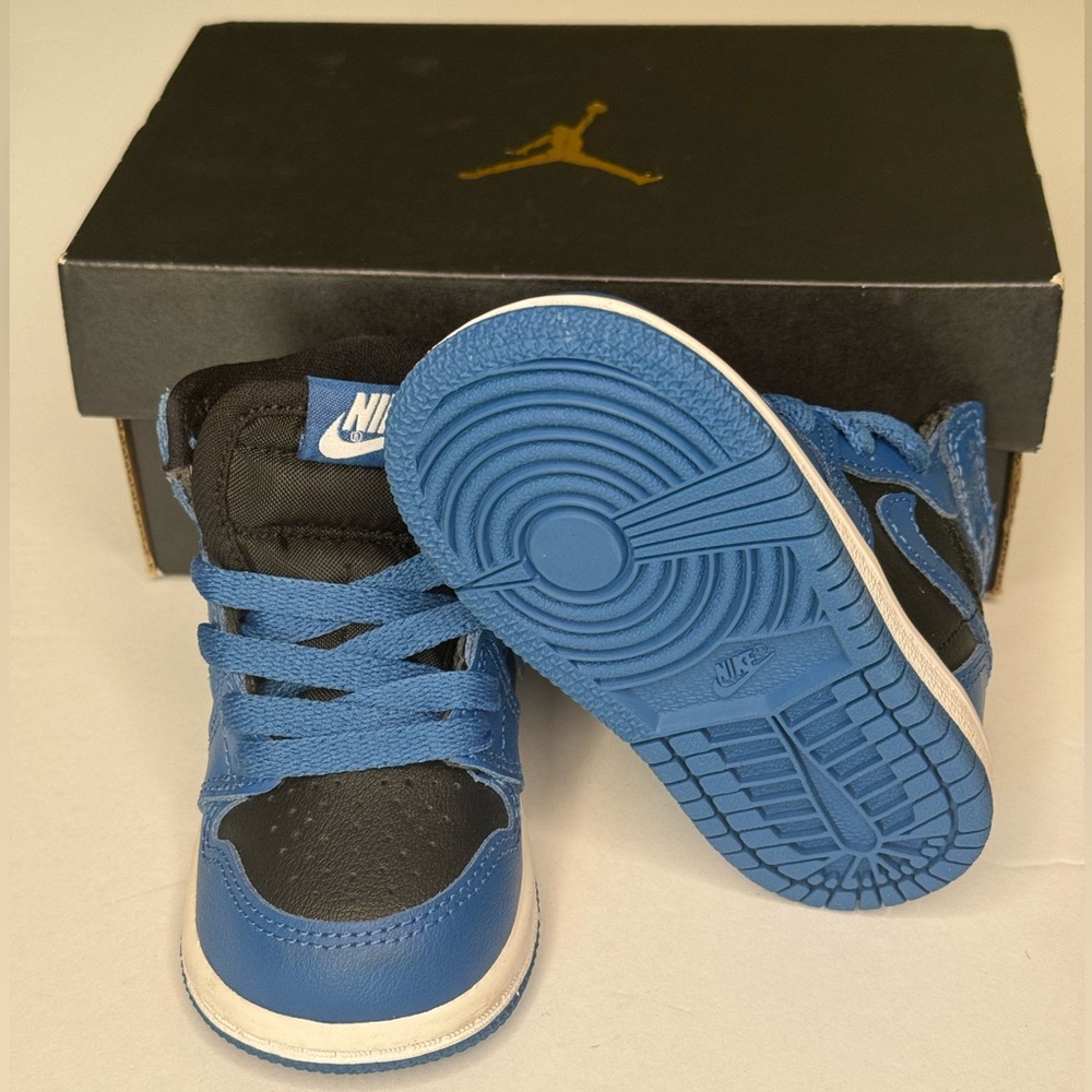 🆕 JORDAN 1 RETRO HIGH OG - Picture 4 of 7